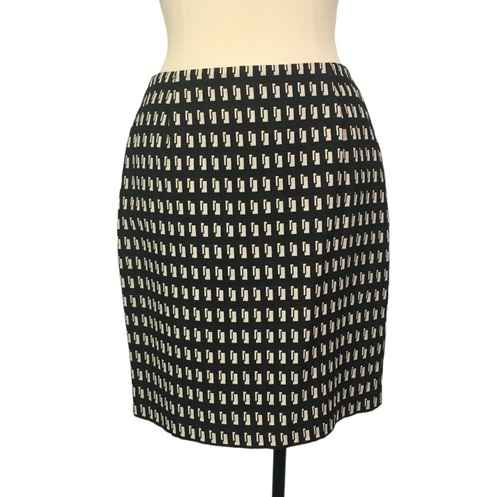 Peter Nygard Black‎ White Geometric Short straight Skirt, sz 8, 28 waist